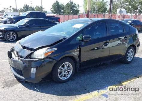 2010 Toyota Prius Iv z USA, uszkodzony, nr VIN JTDKN3DU0A0015883